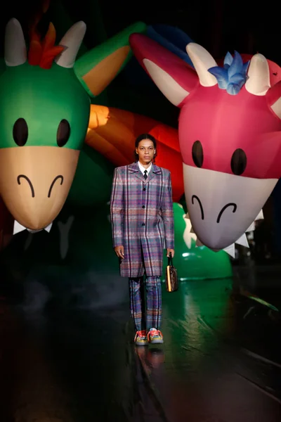 Look 61